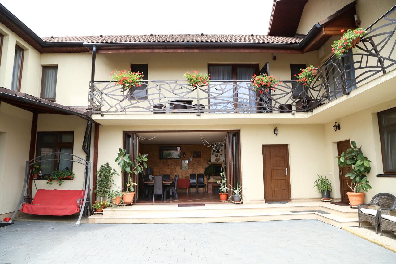 Hotel Oli House Alba Iulia Exteriér fotografie